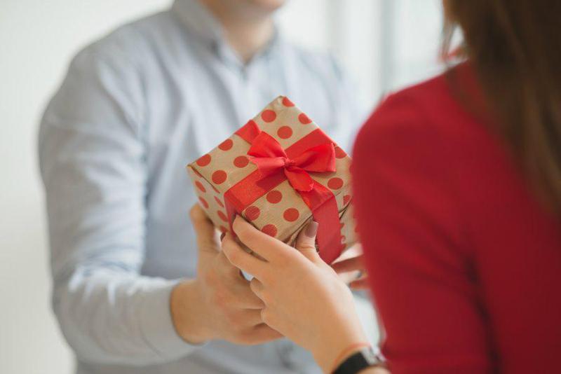 ყველაზე აქტუალური და საინტერესო სასაჩუქრე იდეები ვალენტინობისთვის