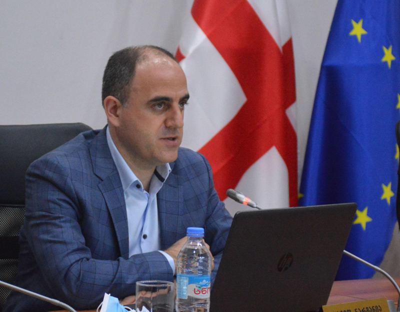 დავით ნარმანიამ "მედია კლუბის" განახლებული პროექტი გახსნა და მონაწილეებს სემეკის ფუნქციები და 2021 წლის გეგმები გააცნო