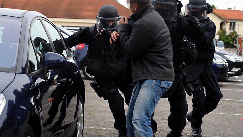 ქალაქ რენში დაკავებულია "ქართული მაფიის" 15 წევრი, მათ შორის კანონიერი ქურდები - რას წერს ფრანგული გამოცემა მასშტაბურ სპეცოპერაციაზე?