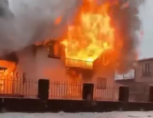 "წარმოუდგენელი საცოდაობა ტრიალებდა..." - გუდაუთაში, სასტუმროში გაჩენილ ძლიერ ხანძარს ბავშვები ემსხვერპლნენ