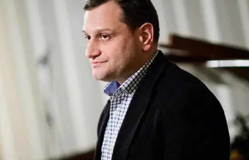 "ხელისუფლება პრემიერ-მინისტრობის კანდიდატის პირით, შხამიანი გველივით სპობს კომპრომისის შანსს" - არმაზ ახვლედიანი