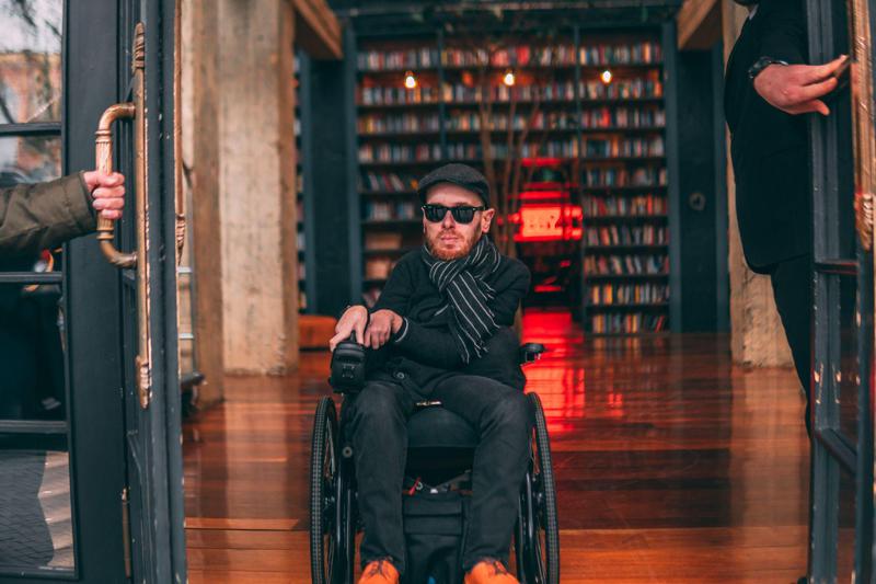 "ამ დაავადების მქონე პაციენტების რიცხვი საქართველოში მცირეა, პრეპარატი -ძვირადღირებული“ - ბიჭი, რომელიც ბავშვობაში სამყაროს ფანჯრიდან უყურებდა