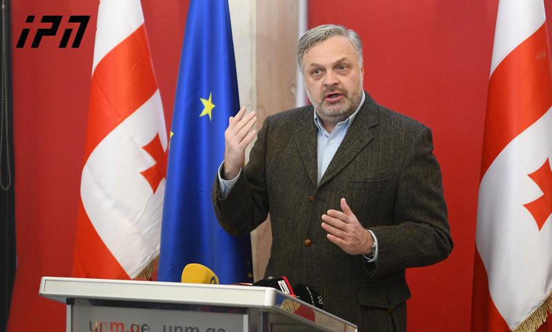 "რამდენიმე ადამიანი გამოვავლინეთ, რომლებიც ხელოვნურად ძაბავდნენ სიტუაციას" - გიორგი ბარამიძის თქმით, ოფისის შტურმის საფრთხე რეალურია