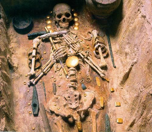 რა იპოვეს არქეოლოგებმა უძველეს სამარხში, რომელიც ყველაზე მდიდარ ადამიანს ეკუთვნოდა - ვარნას ცივილიზაციის საიდუმლო