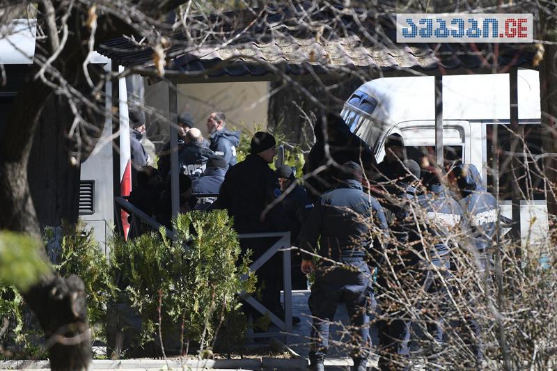 კანცელარიასთან, სადაც ოპოზიციის აქცია იგეგმება, სამართალდამცავების მობილიზება ხდება