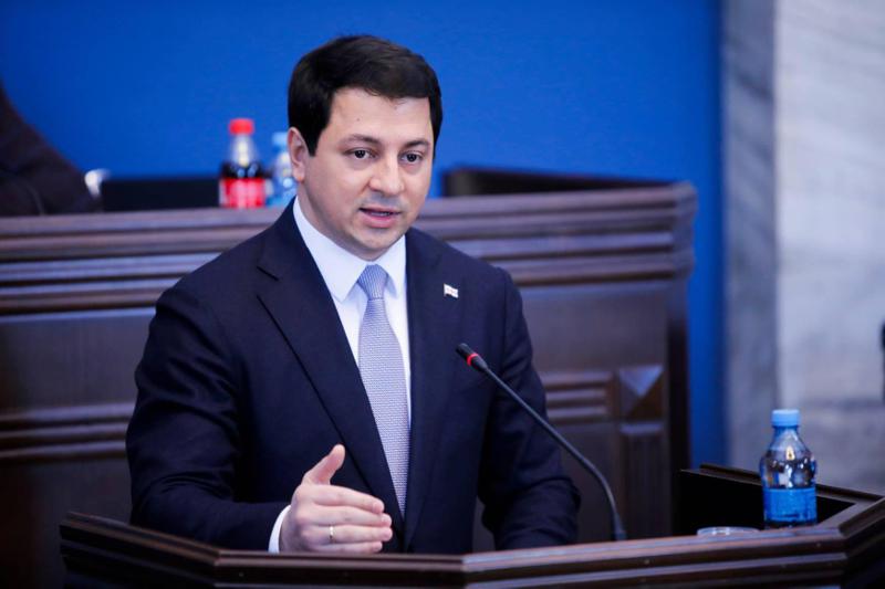 "ტანგო არ არის ჩვენი ცეკვა, საქართველოს აქვს თავის ხალხური ფოლკლორი, რომელიც მთელ მსოფლიოს ძალიან მოსწონს" - არჩილ თალაკვაძე კარასინის განცხადებაზე