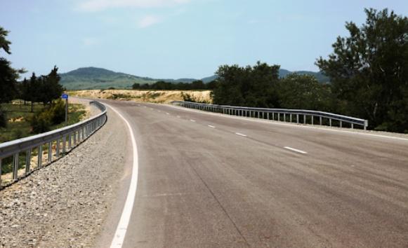 თბილისის შემოვლითი გზა დაიკეტა - გზების დეპარტამენტის ინფორმაციით, მიზეზი ლიპყინული, ქარი და შეზღუდული ხილვადობაა