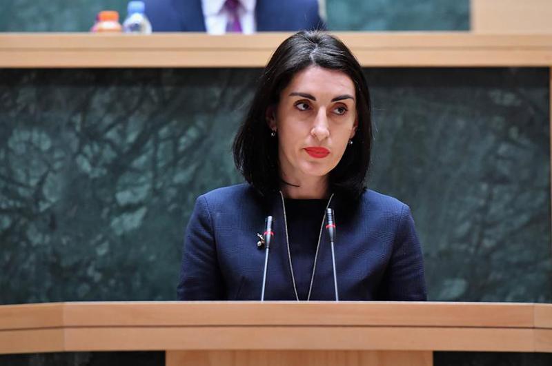 "არც ჟურნალისტების მხრიდან გვაკლია სიძულვილის ენა" - "ოცნების" დეპუტატი ვახო სანაიაზე თავდასხმას ეხმაურება