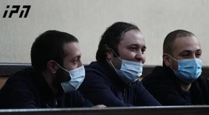 ვახო სანაიაზე თავდასხმის ფაქტზე ბრალდებულ სამივე პირს პატიმრობა შეეფარდა