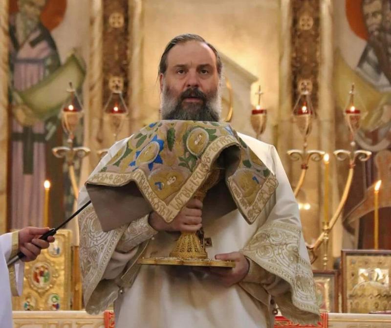 "გახშირდა აუწყობელი ოჯახური ურთიერთობები, გაუწვრთნელნი არიან შვილები, ადამიანებს ბედნიერება აკლიათ" - მიტროპოლიტი შიო