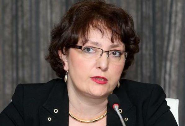 "ყველაფერი კარგად იქნება და სიარულსაც შევძლებ, თუმცა წინ რთული გზაა..." - თინა ხიდაშელი კოვიდისგან დატოვებულ გართულებებს გერმანიაში მკურნალობს