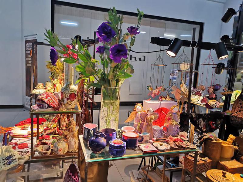 1-8 მარტს, სავაჭრო ცენტრ „მერანში“ , ხელნაკეთი ნივთების გამოფენა-გაყიდვა გაიმართება