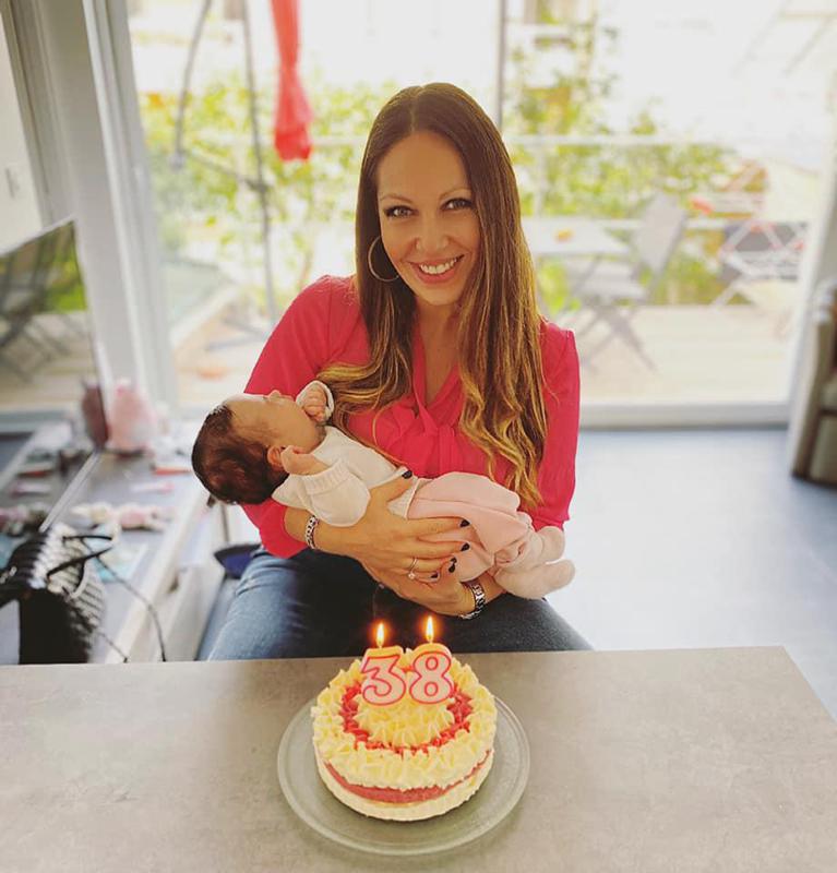 "წარმოუდგენელია უფრო ბედნიერი და მადლიერი ვიყო..." - იუბილარი ნინო მაჩაიძე ქალებს 8 მარტს ულოცავს