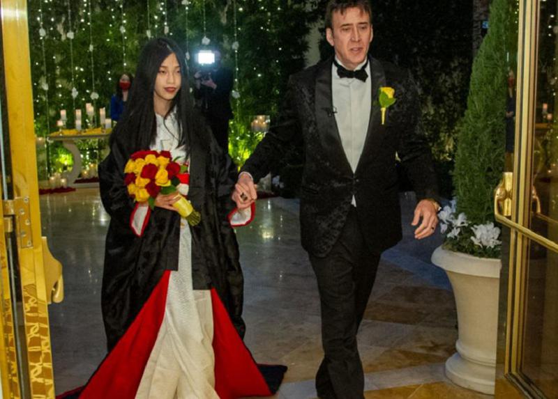 ნიკოლას ქეიჯი მეხუთედ დაქორწინდა - ვინ არის გოგონა, რომელიც ქმარზე 31 წლით უმცროსია