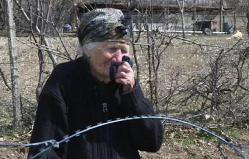 "ხელებზე მაკოცა...მითხრა, ჩვენ ერთად დავბერდითო, აბა შენ იცი შენმა ქალობამო, არსად არ წახვიდეო, ქართველები დაგეხმარებიანო“ - დათა ვანიშვილის მეუღლე