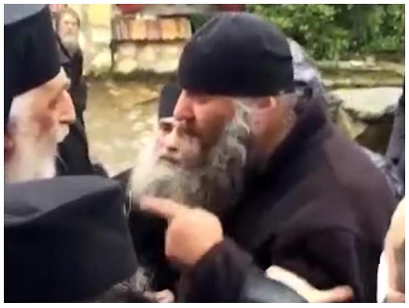 "ცრუ... შენ ყოფილხარ არაკაცი" - მარტვილში ჭყონდიდის მიტროპოლიტი სტეფანე და მამა ათინოგენი ერთმანეთს სიტყვიერად  დაუპირისპირდნენ