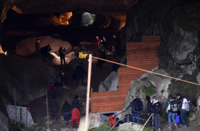 15 ადამიანი გამოქვაბულში 40 დღეს გაატარებს - უცნაური ექსპერიმენტი საფრანგეთში, რომელსაც მწვავედ აკრიტიკებენ