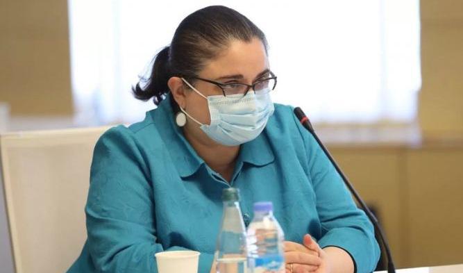 "კოვიდის ეპოქაში მომრავლდნენ ე.წ. დაბალი სიცხით დატანჯული ადამიანები... თუმცა, „სიცხის“ განმარტება განსხვავდება იმ წარმოდგენებისგან, რაც საზოგადოებაში არსებობს" - რას წერს მაია ბუწაშვილი
