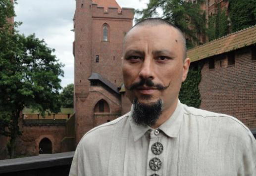 "ვიბრძვით მისი სიცოცლის გადასარჩენად" - პოეტი ზურაბ რთველიაშვილი კლინიკაშია გადაყვანილი