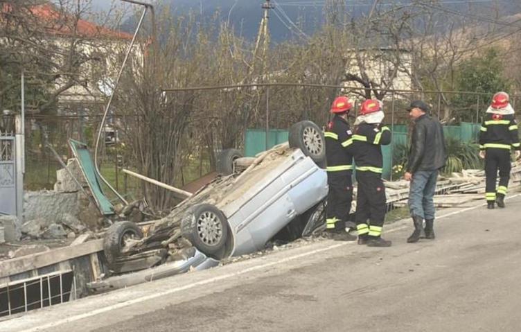 უბედური შემთხვევა ლაგოდეხში - ავარიის შედეგად დაშავებული ერთი მამაკაცი გარდაიცვალა, 2 კი საავადმყოფოშია