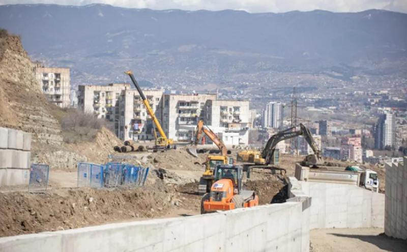 რა სამუშაოების განხორციელება იგეგმება ვაშლიჯვრის მეწყერსაშიშ ზონაში? - "ფერდის გამაგრების სამუშაოები დაიწყო"