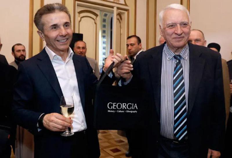 "მე და ჩემმა ოჯახმა დავკარგეთ გულითადი მეგობარი" - ბიძინა ივანიშვილი ანზორ ერქომაიშვილის შესახებ  განცხადებას ავრცელებს