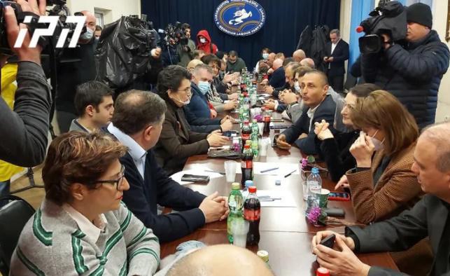 "ჩამოყალიბდება "15 მაისის შტაბი", ლიდერები გადავინაწილებთ რეგიონებს" - ოპოზიციის სამომავლო გეგმა ცნობილია