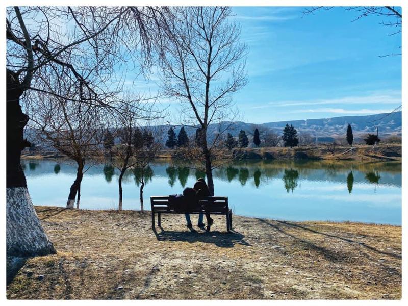"სიყვარული კორონას ჟამს": როგორ აღმოჩნდა რუსთავში "შეჩერებული წამი" ნიუ-იორკში? -  "ამ ფოტოზე მე და ჩემი შეყვარებული ვართ"