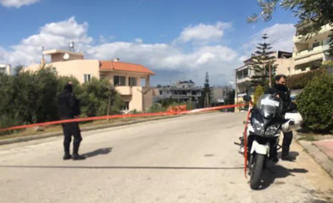 ცნობილი ბერძენი ჟურნალისტი საკუთარ სახლთან ჩაცხრილეს - რა ინფორმაციას ავრცელებს ადგილობრივი მედია