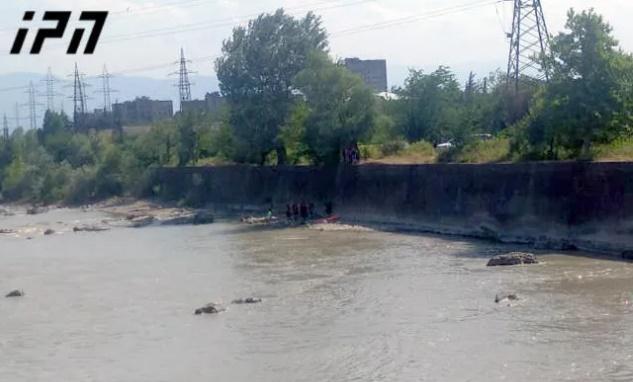 "ნამახვანჰესის" საწინააღმდეგო კარვების ტერიტორიიდან რიონში მამაკაცი ჩავარდა - მიმდინარეობს სამძებრო სამუშაოები