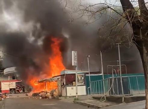 "მეხანძრეებმა გადაგვარჩინეს მოსალოდნელი აფეთქებისაგან, რასაც უეჭველად მოჰყვებოდა აღუწერელი ტრაგედია!" - რას წერს ფიროსმანის ქუჩის მაცხოვრებელი