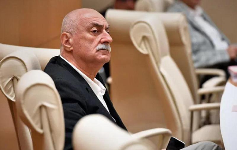 "მეც ვეწეოდი, ერთ დღეში გადავაგდე... სანქცია არის პატარა "ეკონომიკური ალიყური" - ლადო კახაძე ტაქსიში თამბაქოს მოწევის აკრძალვაზე