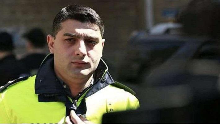 "თავდამსხმელი დაკავებულია, მძევლები კი გათავისუფლებულები არიან, დაზიანება არავის მიუღია" - ვაჟა სირაძის განცხადება ბანკზე მომხდარ თავდასხმაზე