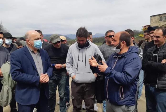 რიონის ხეობის მცველები ქუთაისის მაჟორიტარს შეხვდნენ - რაზე საუბრობენ შეხვედრის მონაწილეები მისი დასრულების შემდეგ?