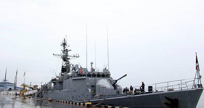 დიდი ბრიტანეთი, უკრაინა-რუსეთს შორის დაძაბულობის ფონზე, შავ ზღვაში ორ სამხედრო ხომალდს გაგზავნის