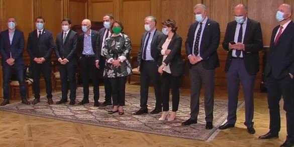 შარლ მიშელის დოკუმენტს "ოცნებამ" და ოპოზიციის ნაწილმა ხელი მოაწერა - შეთანხმების ტექსტს ამ ეტაპზე არ უერთდება "ნაცმოძრაობა" და "ევროპული საქართველო"