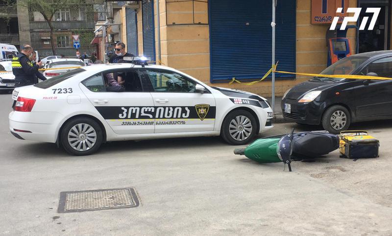 ნაკაშიძის ქუჩაზე ერთი პირი ცეცხლსასროლი იარაღით დაჭრეს - სავარაუდო თავდამსხმელი დაკავებულია