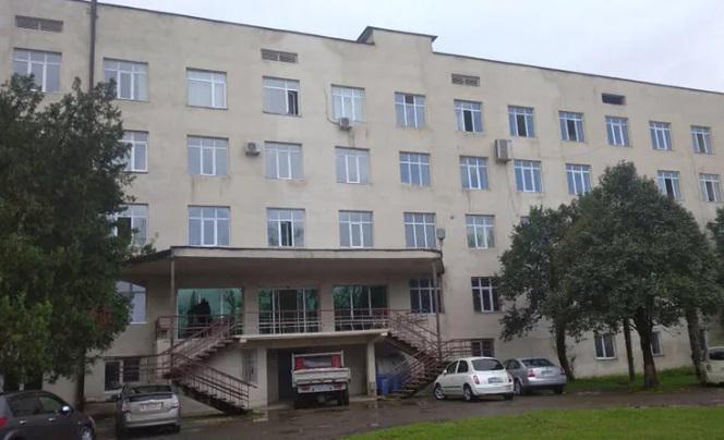 ქუთაისში,  კლინიკის კოვიდგანყოფილებიდან პაციენტი გადახტა