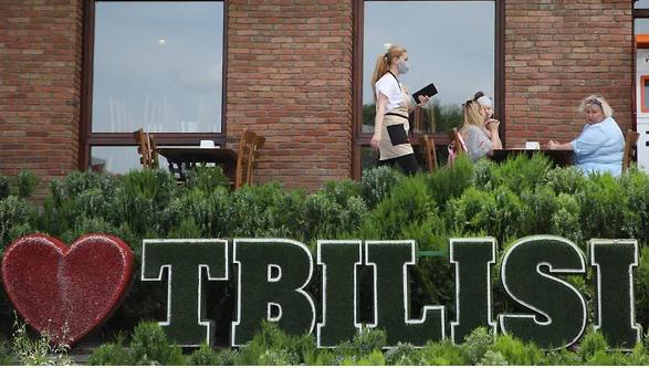 "როგორ უნდა ჩახვიდე საქართველოში, თუ პოზნერი არ ხარ“ - რას წერენ რუსული გამოცემები საქართველოში დასვენებაზე?