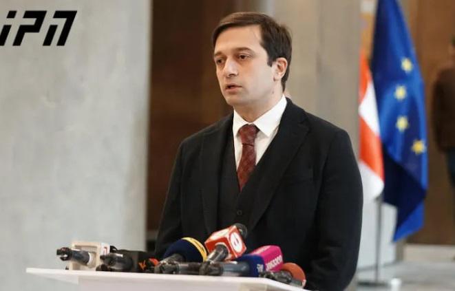 ლევან იოსელიანის თქმით, როგორც კი დათბება პარლამენტში სკუტერით ივლის - "ხშირად მეტროთი დავდივარ"