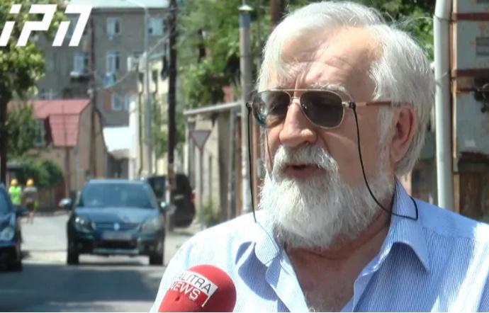 "ამ გადადგომის მიღმა რაღაც სხვა უნდა იმალებოდეს...  არანაირი საფუძველი არ იყო, რომ არჩილ თალაკვაძე გადამდგარიყო" - პოლიტოლოგი