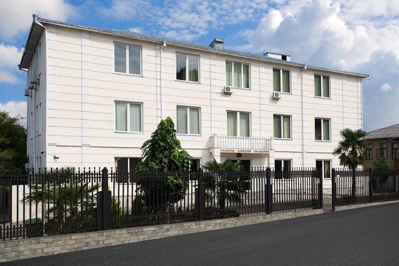 ზუგდიდის სასამართლომ არასრულწლოვნის სექსუალური შევიწროებისათვის პირს 600 ლარიანი ჯარიმა დაუწერა