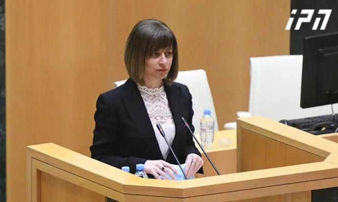 იგეგმება თუ არა ე.წ. კომენდანტის საათის წინ ან უკან გადაწევა - ჯანდაცვის მინისტრის კომენტარი