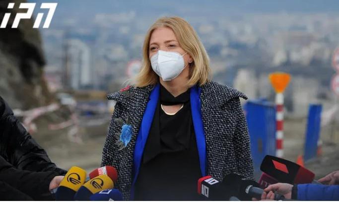 თეა გოდოლაძის ცნობით, ვაშლიჯვრის მიმდებარედ წვიმების გამო, მეწყერი დაიძრა და გრუნტის ნაწილი წამოვიდა - რას აცხადებენ საპასუხოდ მერიაში