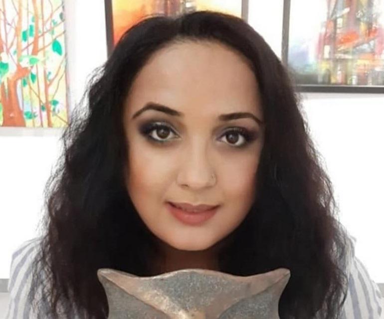 "ექიმები ტირიან და დაჩოქილები გვეხვეწებიან, აღარავინ მოიყვანოთო" - რას ყვება ინდოეთში მცხოვრები, ქართველი ქალი იქ არსებულ ეპიდვითარებსა და ამ ქვეყანაში შექმნილ ოჯახზე