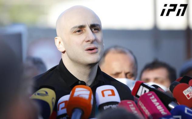 "გადარჩეული საკრებულოს მიერ დამტკიცებული ბიუჯეტი ამ სახელმწიფოს არ უნახავს - რაც უფრო მეტ ასეთ სისულელეს გააკეთებენ, მით უფრო სწრაფად დასრულდებიან" - ნიკა მელია