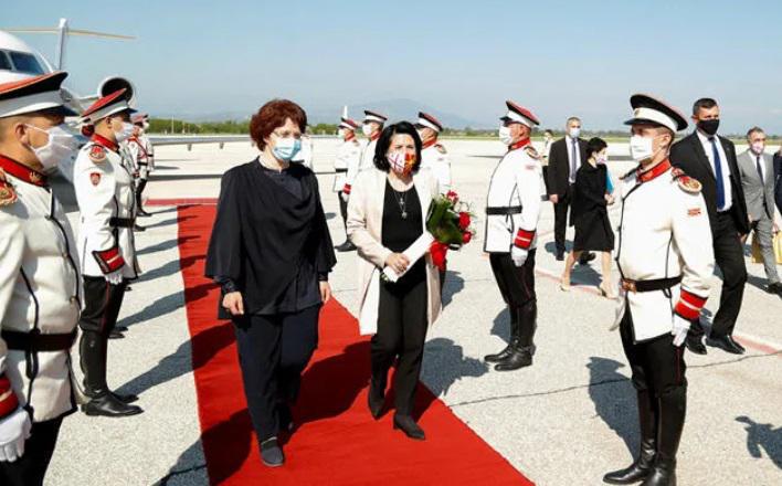 საქართველოს პრეზიდენტი ჩრდილოეთ მაკედონიას სტუმრობს - რა არის შეხვედრის მიზანი და რა საკითხებზე იმსჯელებს ის უცხოელ კოლეგასთან