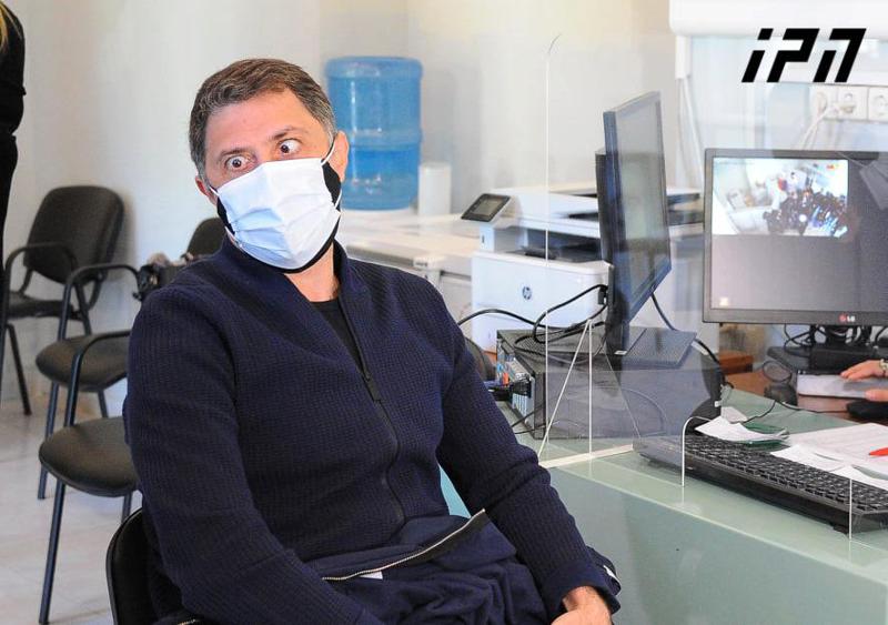 "აცრამდე გაიხუმრა, აცრის მერე რო ამბობ, კი კი კარგად ვგრძნობ თავსო და ესეთი ხარო" - რას წერს ფოტოგრაფი, რომელმაც არველაძეების ვაქცინაცია აღბეჭდა