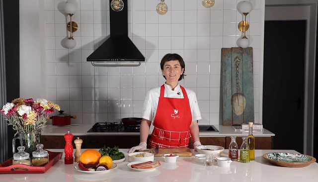 ფერადი და გემრიელი ფეჟუატა – ბრაზილიური კერძი, რომელიც ქართველებსაც აუცილებლად მოეწონებათ