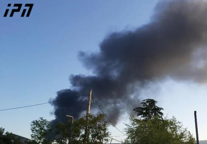 თბილისში, კაიროს ქუჩაზე ხანძარია - ადგილზე 6 სახანძრო-სამაშველო ბრიგადა მუშაობს